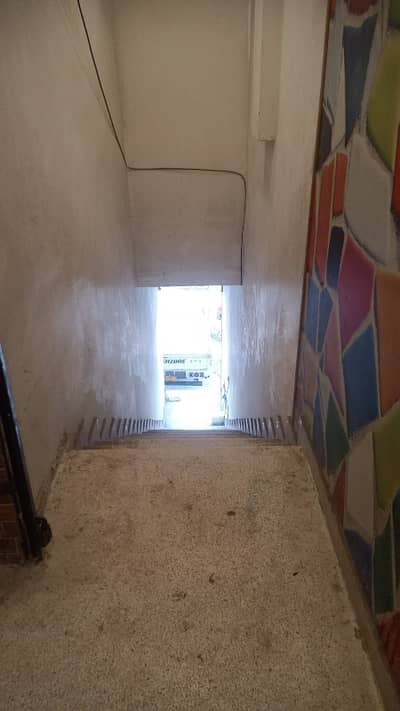 Corner 6 Marla Separate, Safe & Airy Hall For Go Down For Rent