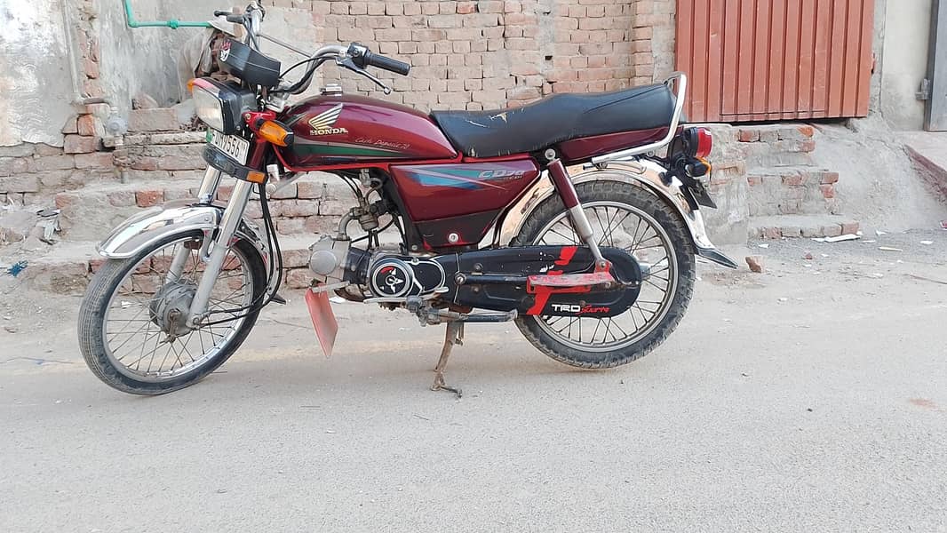 Cd-70 New Condition 4