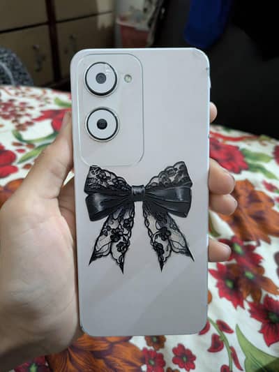 vivo y18 brand new aik bhe scratch ni ha sab Kuch orignial