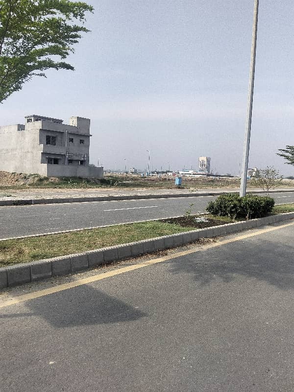 Corner Plot For Sale 27