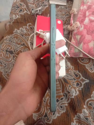 condition 10b9 mehndi ram 4 64 with box hand charger