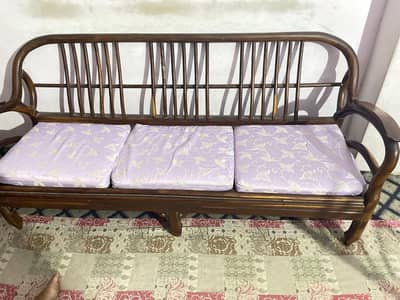 Sofa set ( urgent sale)