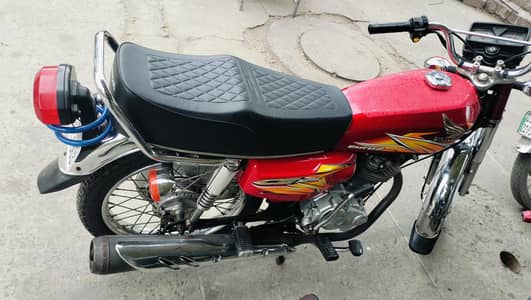 Honda 125 good condition bike