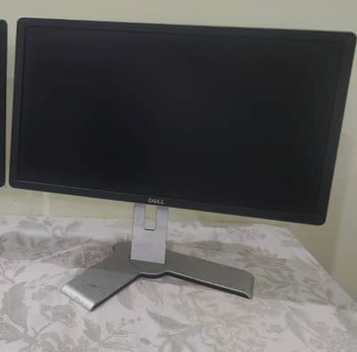 Dell Gaming Monitor 24inch. Dell LCD.