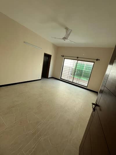 West Open 75 Feet Road Brand New Brigadier House Askari 6 Available For Sale 300yrd