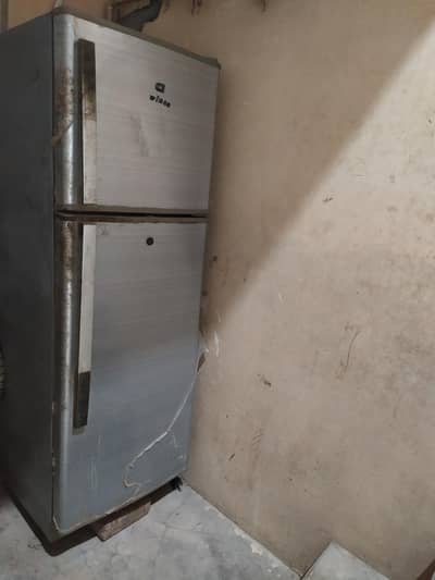 Dawlance Medium size fridge