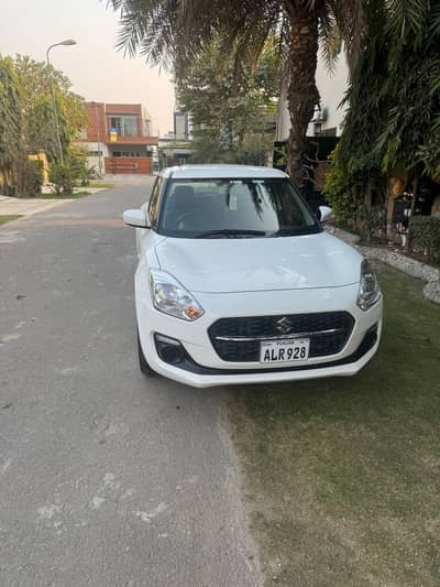 Suzuki Swift 2022 I Punjab registered I Totally Geniune