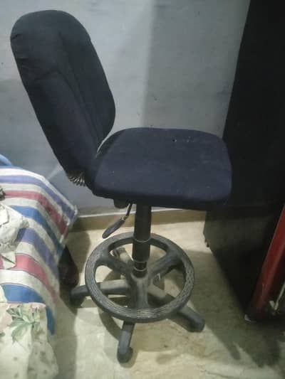 polur chair