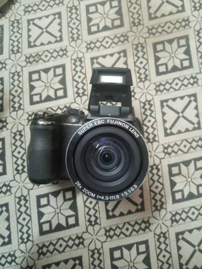Camera Fujiflim finepix 26x 03145995812