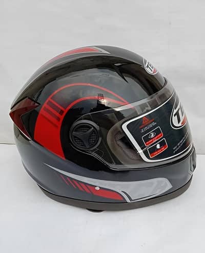 TECH Full-Face Motorcycle Helmet