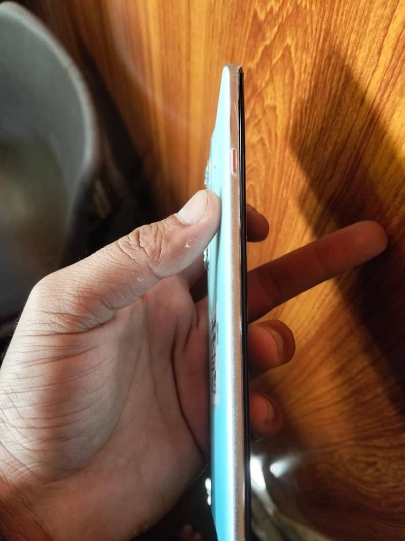 Tecno Camon 40 pro 16/256 3