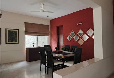 In Model Town 1 Kanal House For Sale