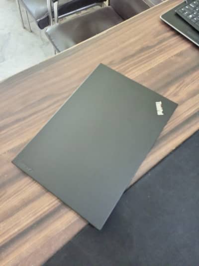 Lenovo Thinkpad T570 Core i5 7th Gen 8GB Ram 256GB SSD 15"6 Display