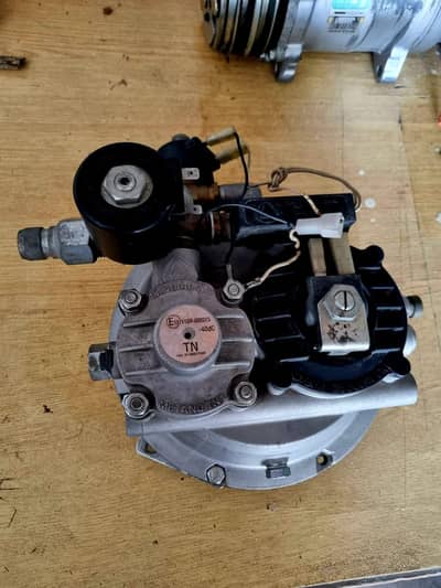 LandiRenzo Complete CNG Kit (Cylinder + Kit + Pipes)