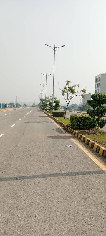 Phase 8 IVY 05 Marla Possession Plot Facing Green Belt