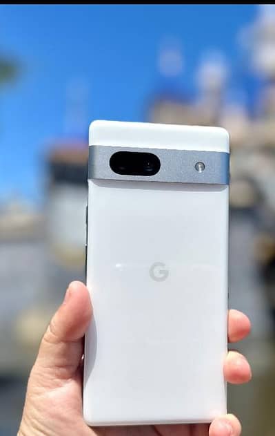 White colour google pixal 7A 8 128 OFFICIAL PTA APPROVED LIFE TIME