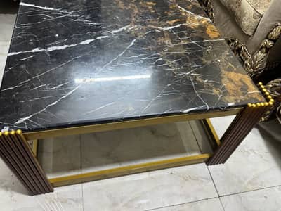 Center Table in good condition