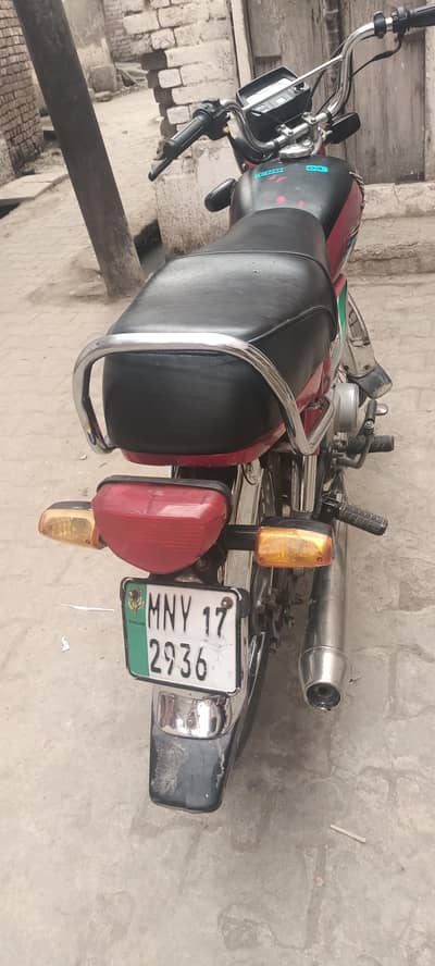 Honda CD 2017/0/3/0/0/2/6/7/3/8/2/4