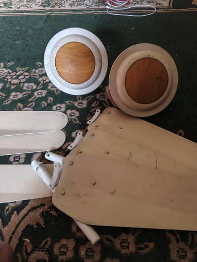 full ok a. f. c fans like new for sell location Peshawar dalazak road