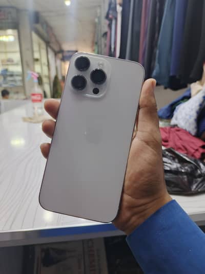 14 Pro max Panel Change