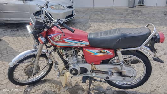 Honda 125 16 model lahore no