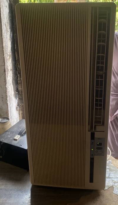 Ac Hair 0.75  portable ton 10/10 working 100%