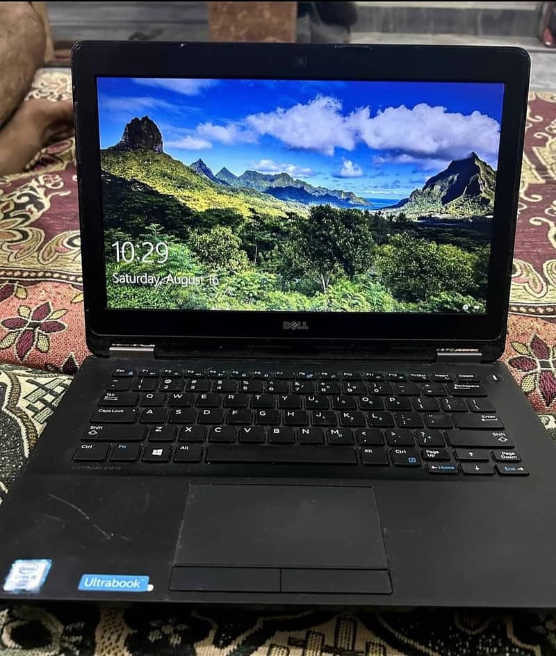 Dell Latitude E7270 3