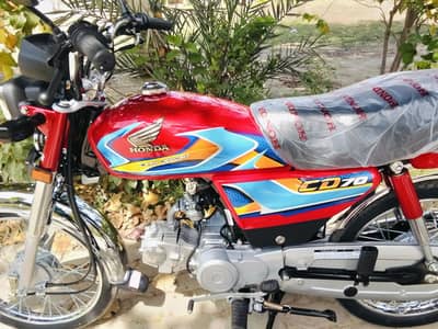 Brand new Honda cd 70 for sale in red colour
