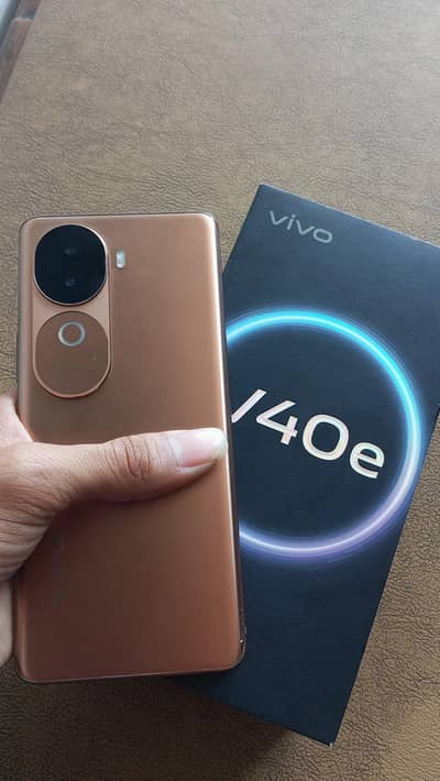 Vivo V40e