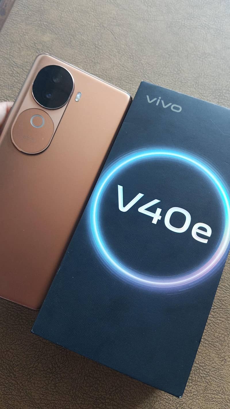 Vivo V40e 3