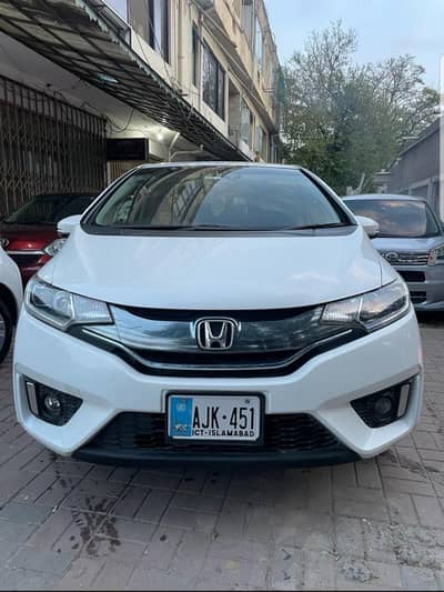 Honda Fit Hybrid 2015