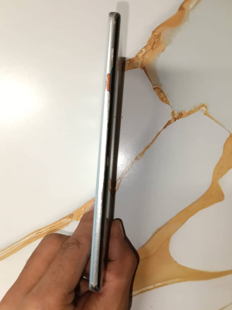 Tecno CAMON 40 Pro 6