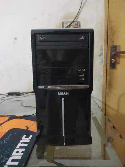 Gaming PC | Intel i7-7700 | GTX 560 Ti | 16GB RAM | 128GB SSD &500 HDD