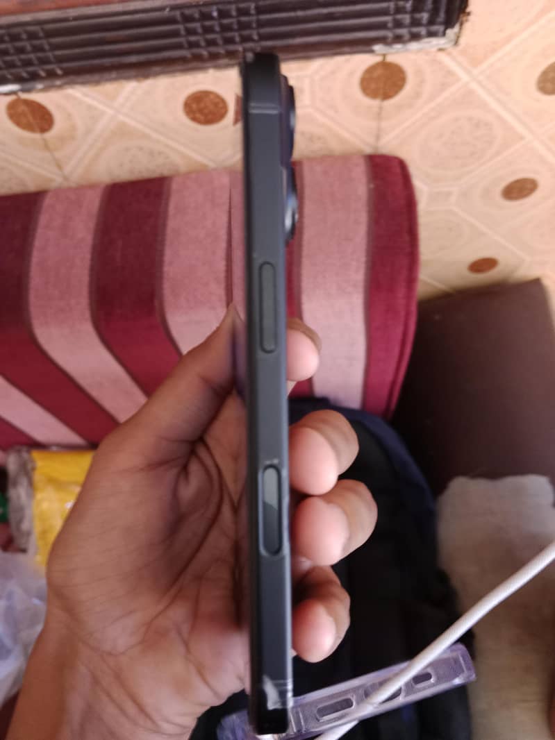 Apple iphone 16 jv 3