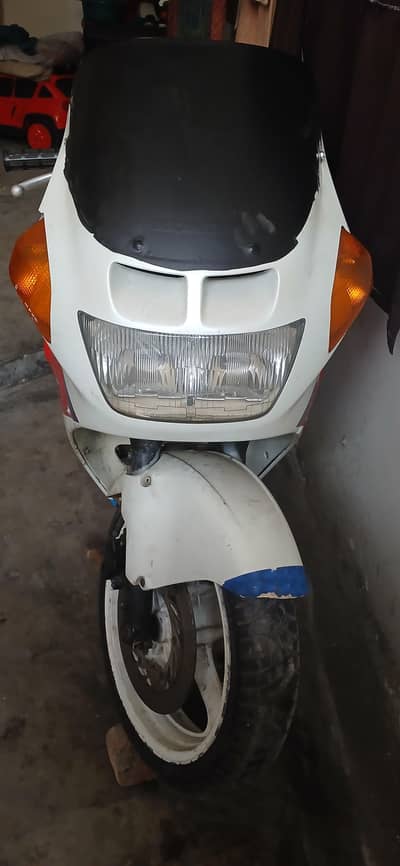 HONDA CBR1000 4CEYLNDER  azad punchi
