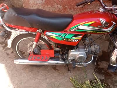 all bike jeniune new tyre new chain and all bike ok