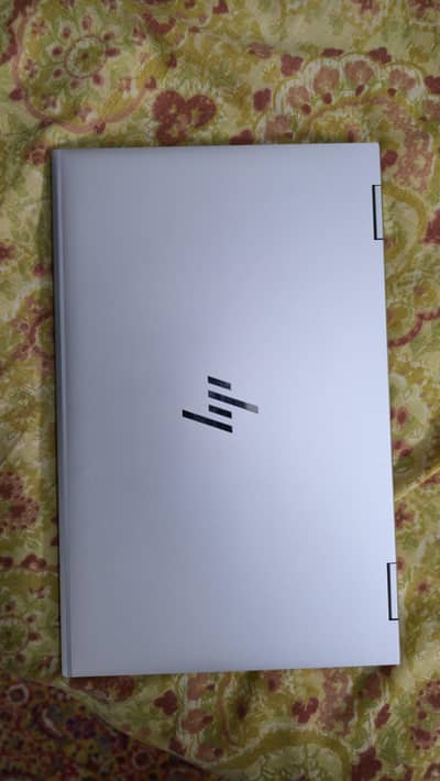 HP Elite book x360 1030 G7