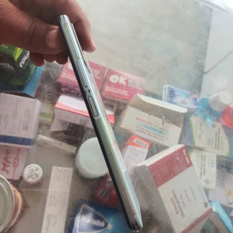 9/10 charger box available 2