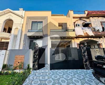 DD Block 5 Marla Brand New Solid House For Sale Phase 1