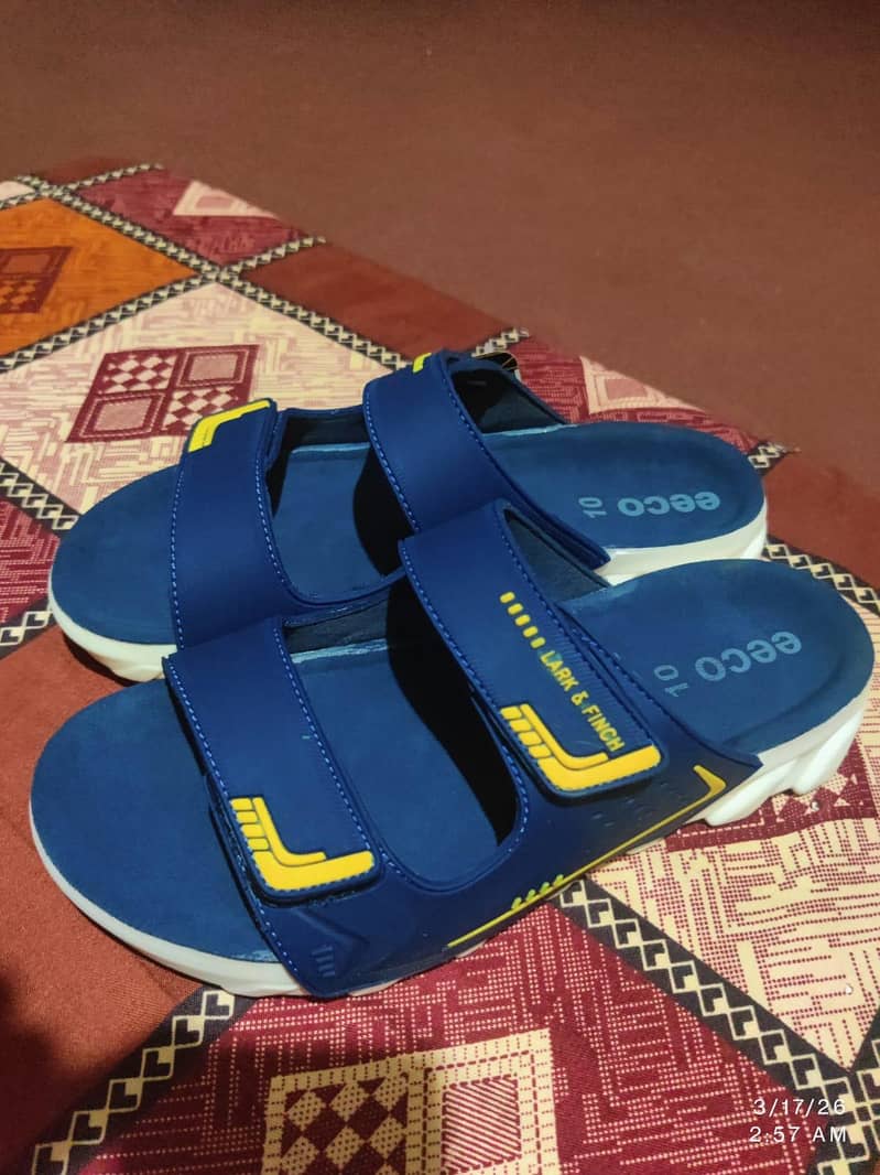 Sandals 0