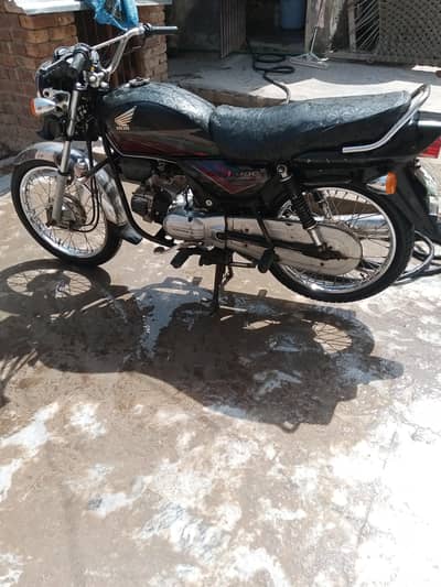 HONDA CD 100