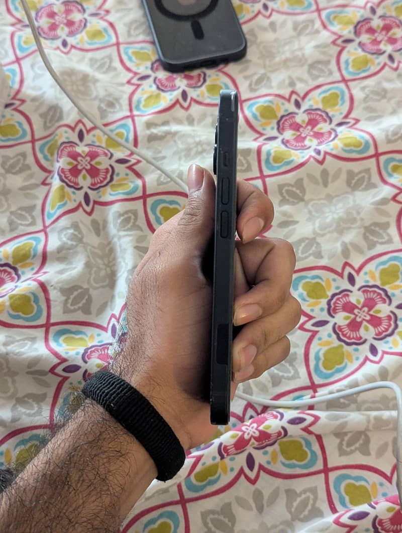 Iphone 14 4