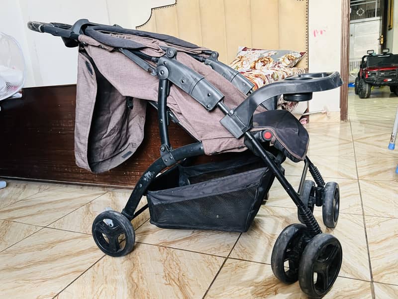 Stroller - Pram (Juniors) 2
