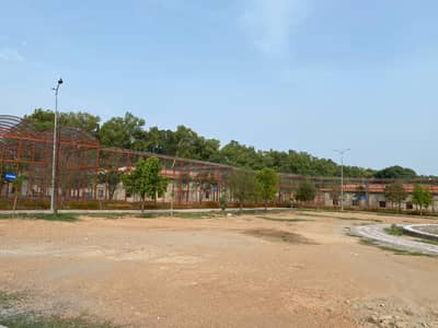 D Block 10 Marla Plot Available With Ideal Location Near Mosque,Park &Amp; Market