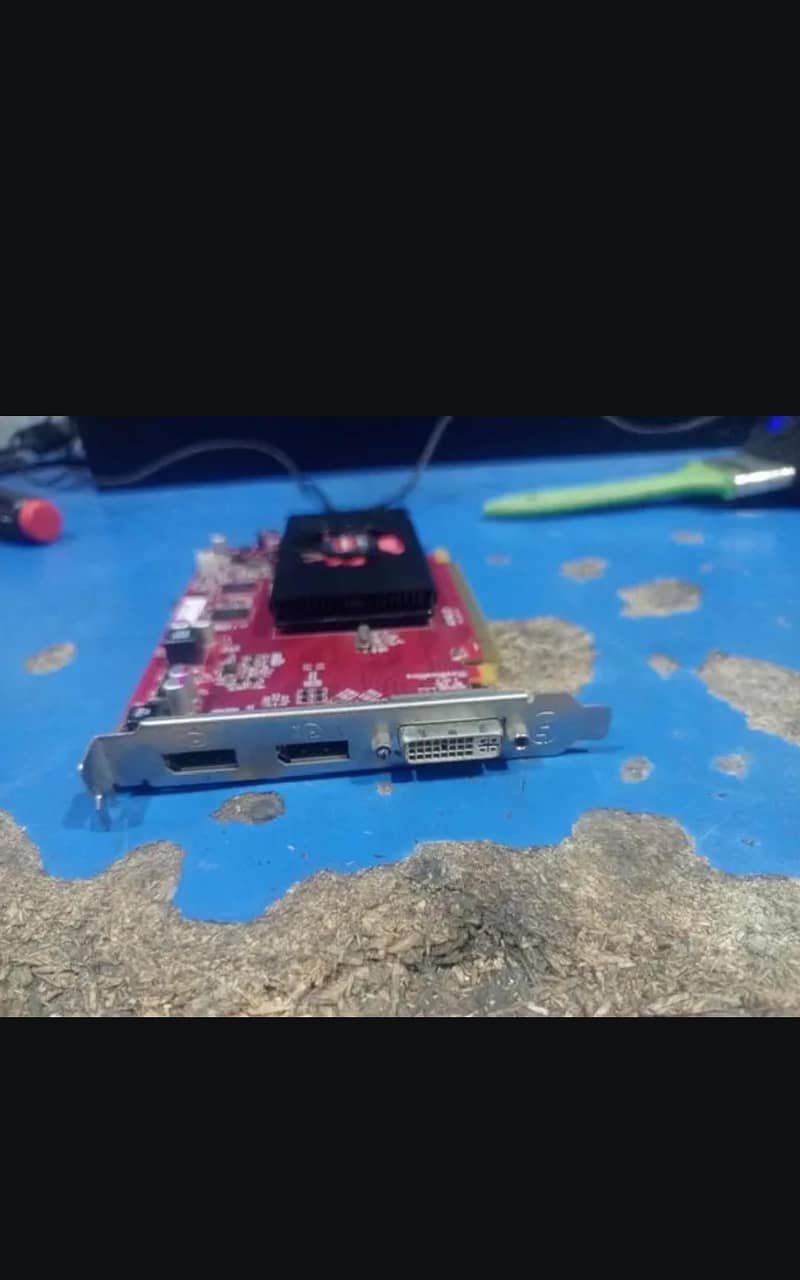 Amd Radeon HD 6570 0