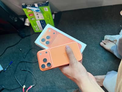 iPhone 17 pro FU 100% health with box