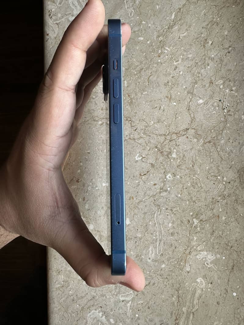 Iphone 13 4