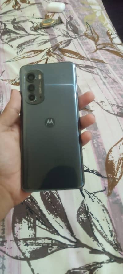 Motorola edge 2022