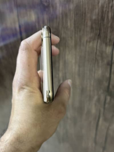 Iphone xs max 64Gb Offical PTA proved waterpack 88% Health