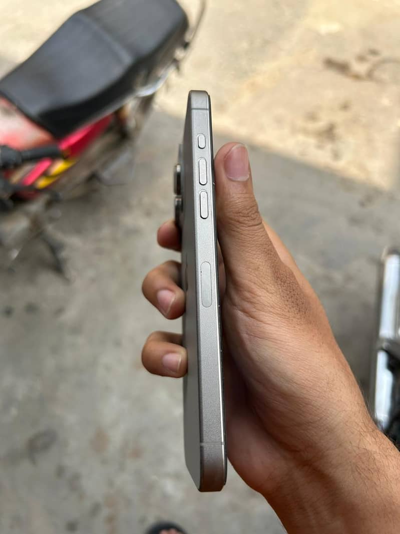 Iphone 15 Pro Max MDM 5